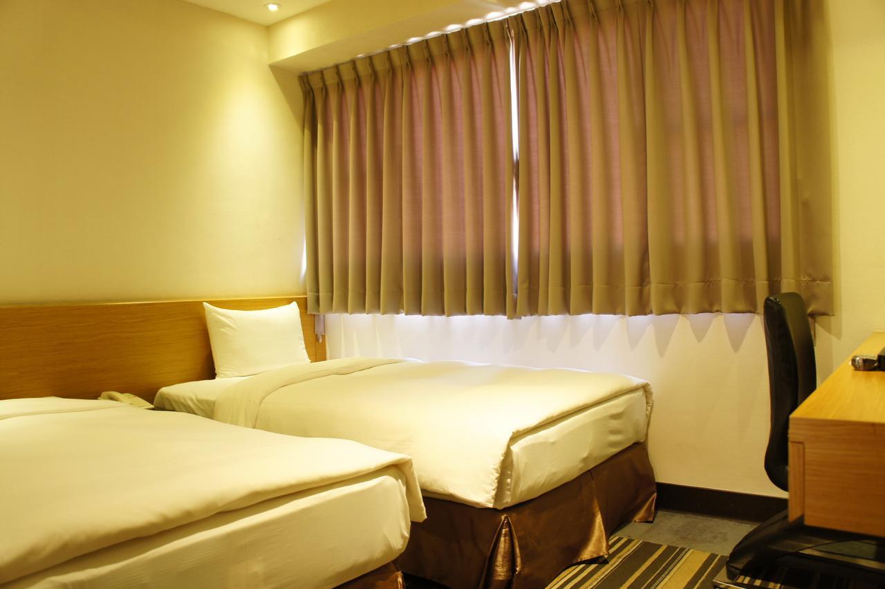 Country Garden Hotel Chiayi City Exteriör bild