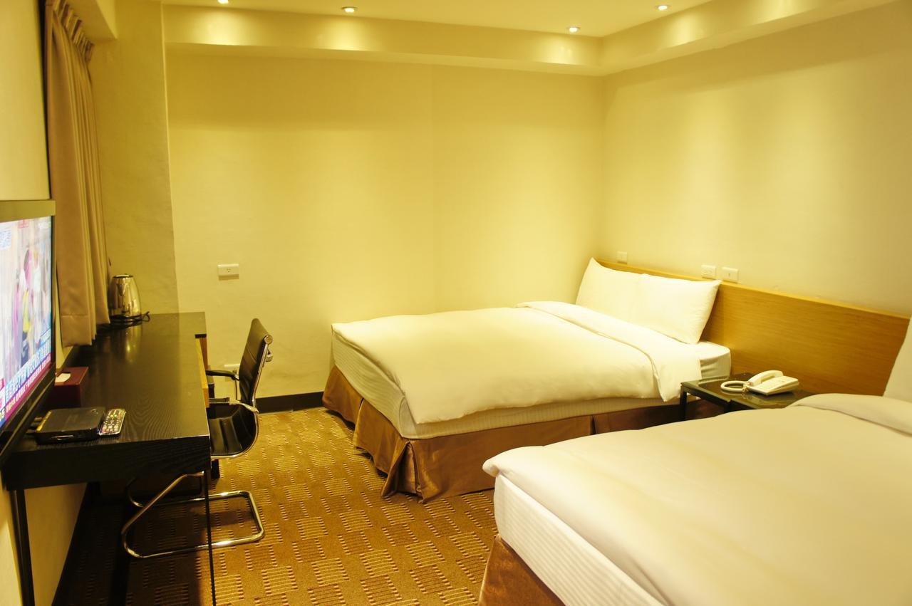 Country Garden Hotel Chiayi City Exteriör bild