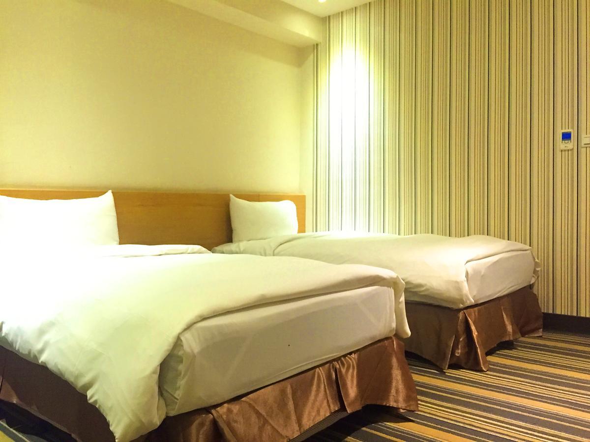 Country Garden Hotel Chiayi City Exteriör bild