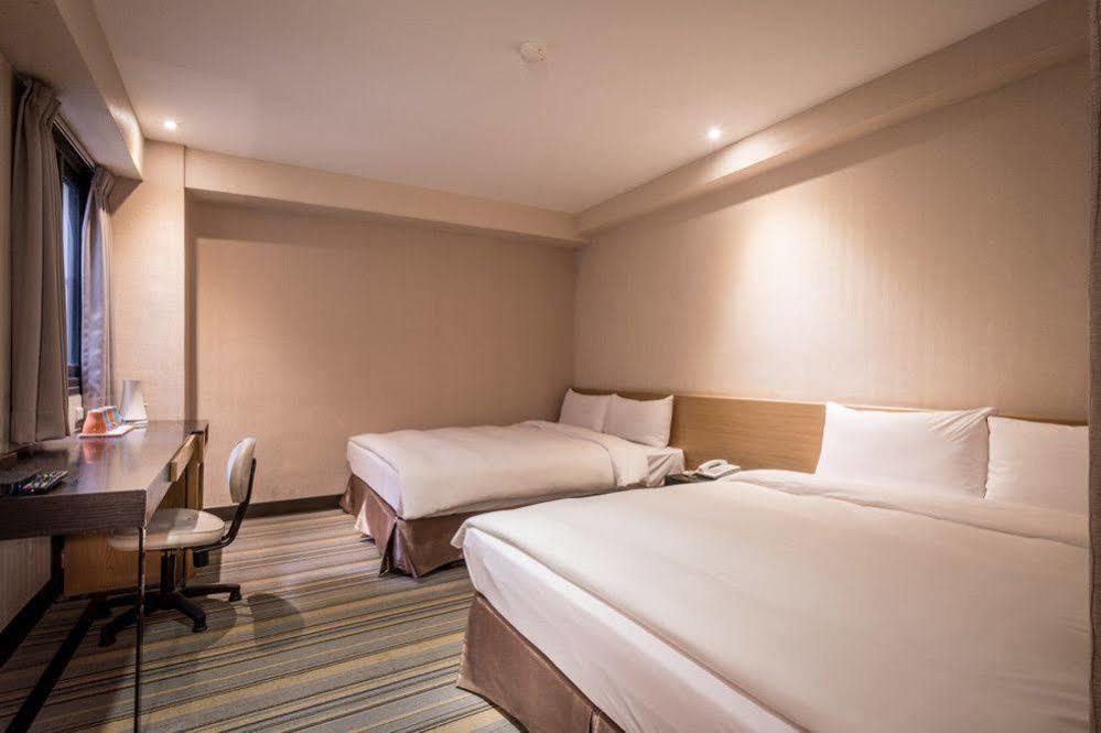 Country Garden Hotel Chiayi City Exteriör bild